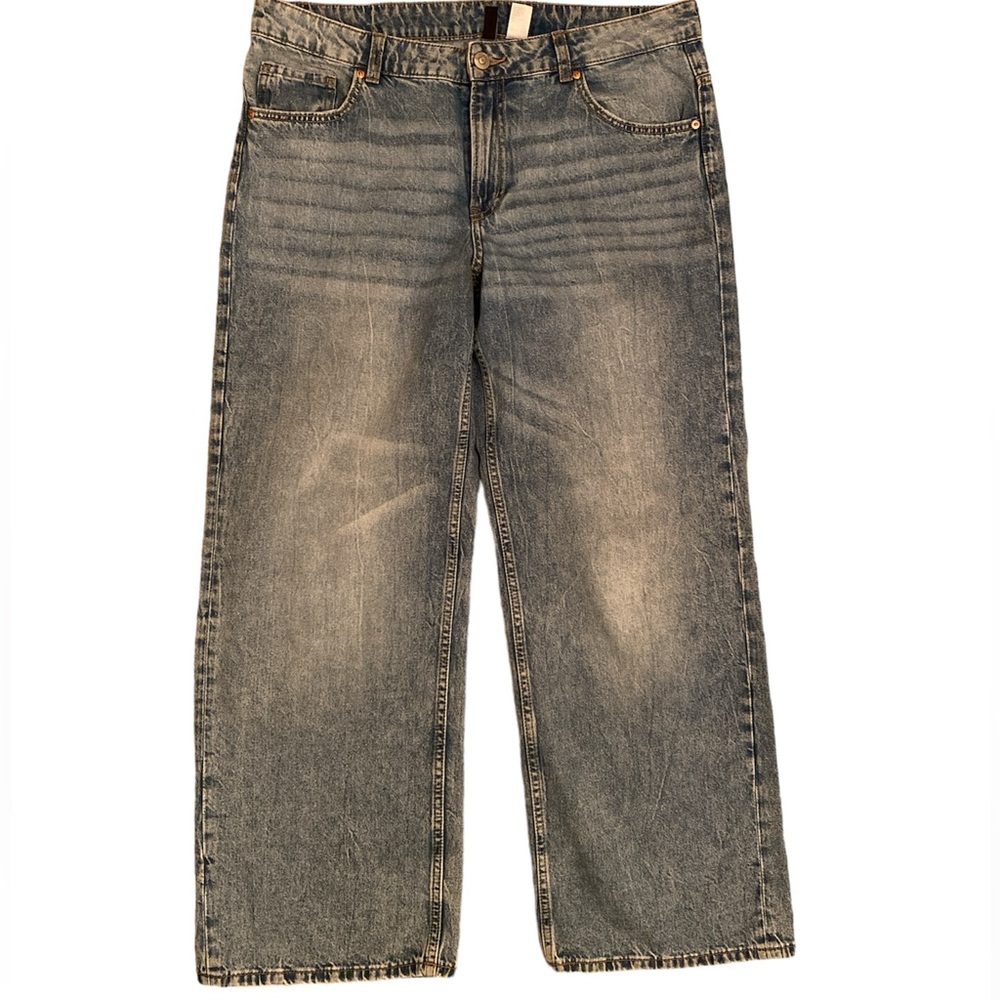 DIVIDED H&M SIZE 12 STRAIGHT CUT JEANS, ***real color last picture**